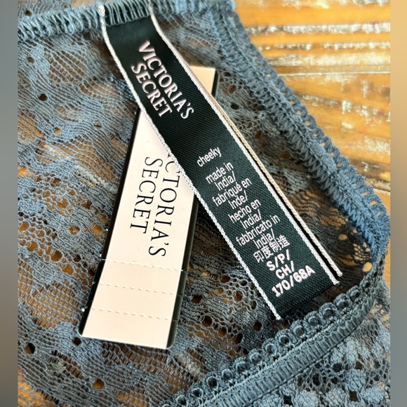 NWT Victoria’s Secret Lace Cheeky Panty in Size S or M - Picture 6 of 12
